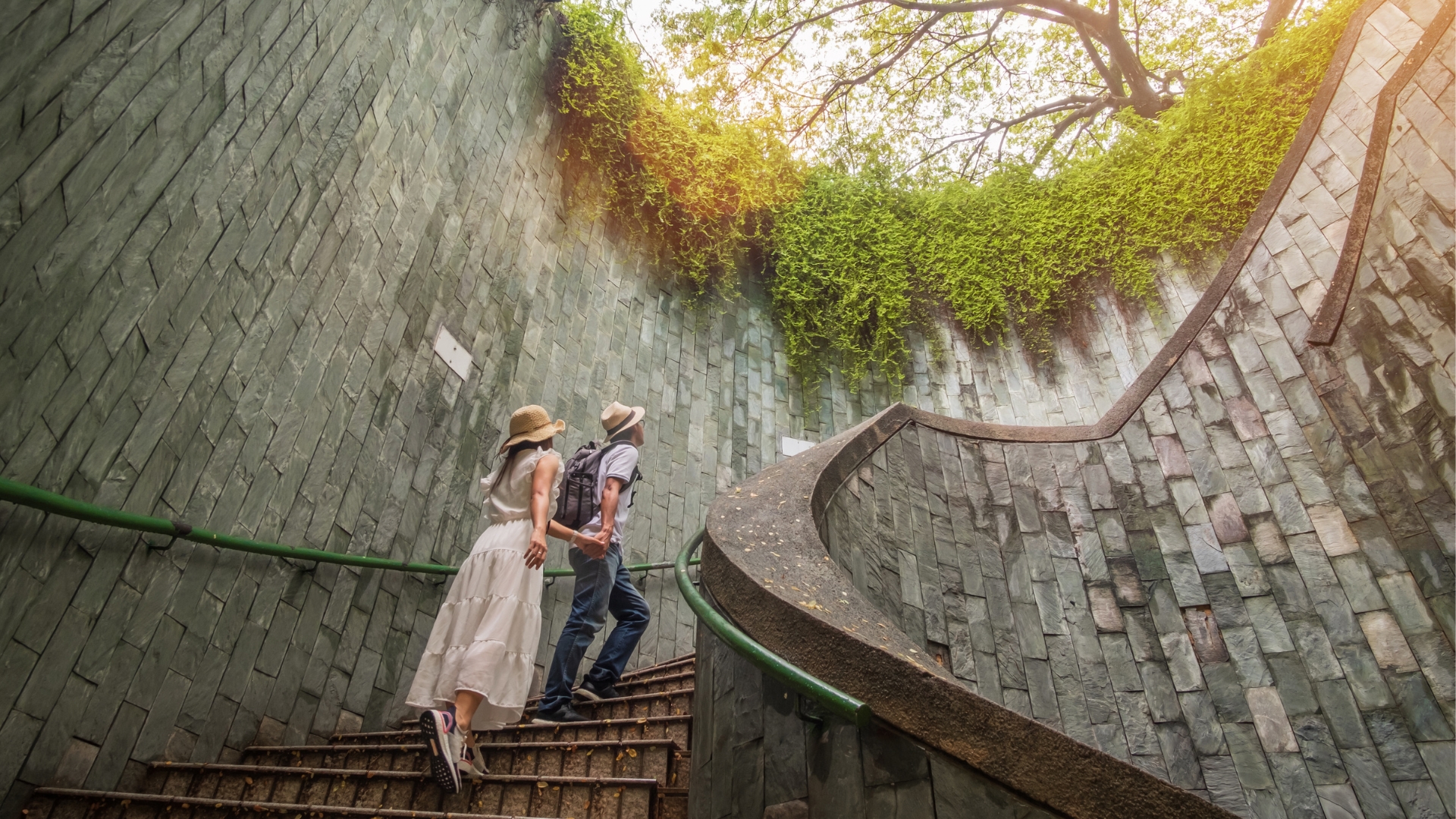 The Conscious Traveller's Guide to Sustainable Journeys