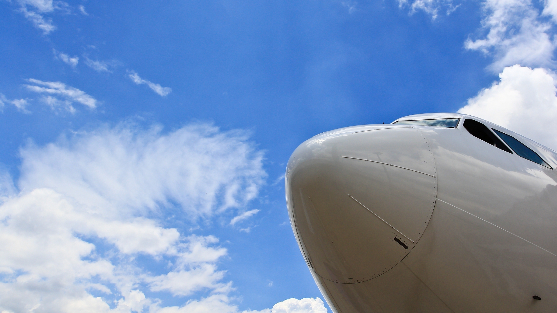 Best Places for Plane Spotting Near Melbourne Airport