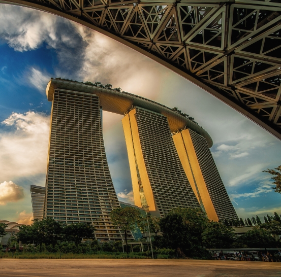 Singapore in Structure: 10 Iconic Buildings That Define the City