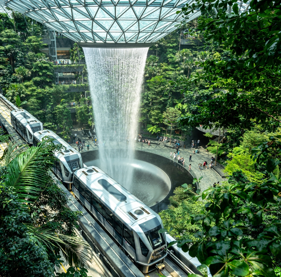 Singapore in Structure: 10 Iconic Buildings That Define the City