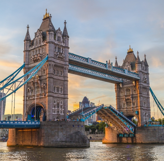 London's New Call of Fashion, Fine Art and Cuisine