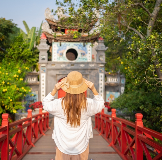 A Fresh Take on Solo or Pair Exploration in Hanoi