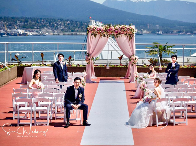Outdoor wedding at Pan Pacific Vancouver