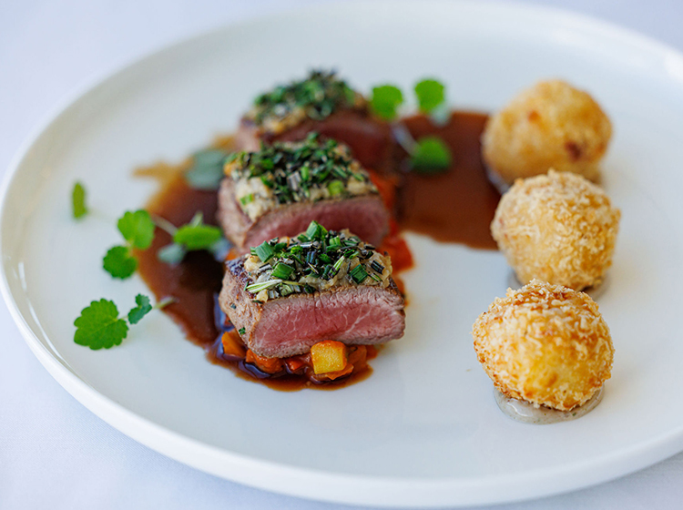 Pan Pacific Vancouver Food and Catering services