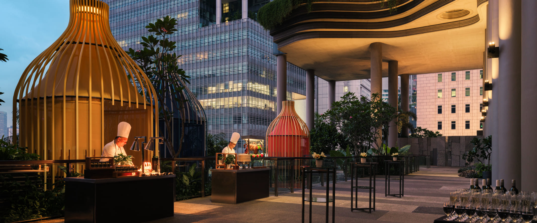 Outdoor Terrace（屋外テラス）
