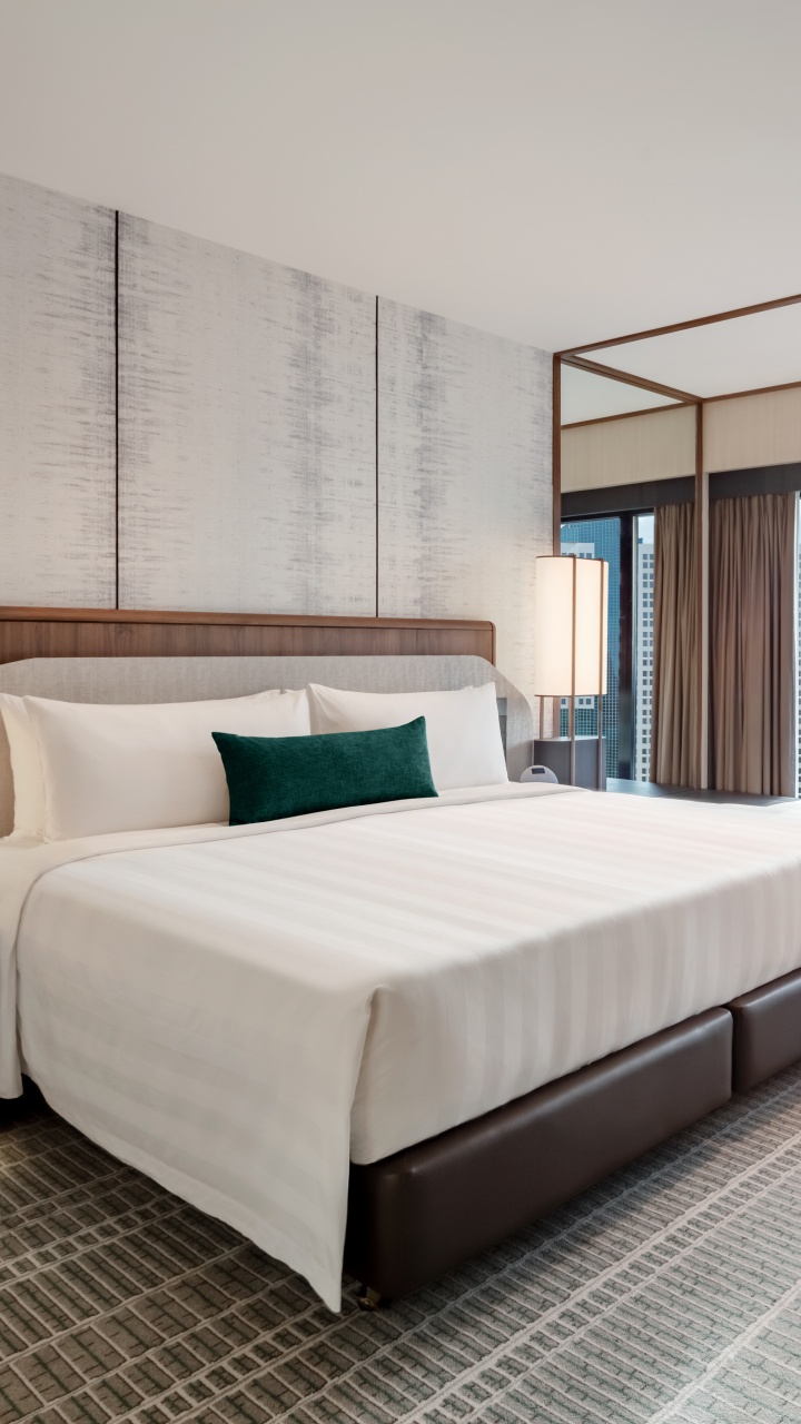 Deluxe Room at Pan Pacific Singapore