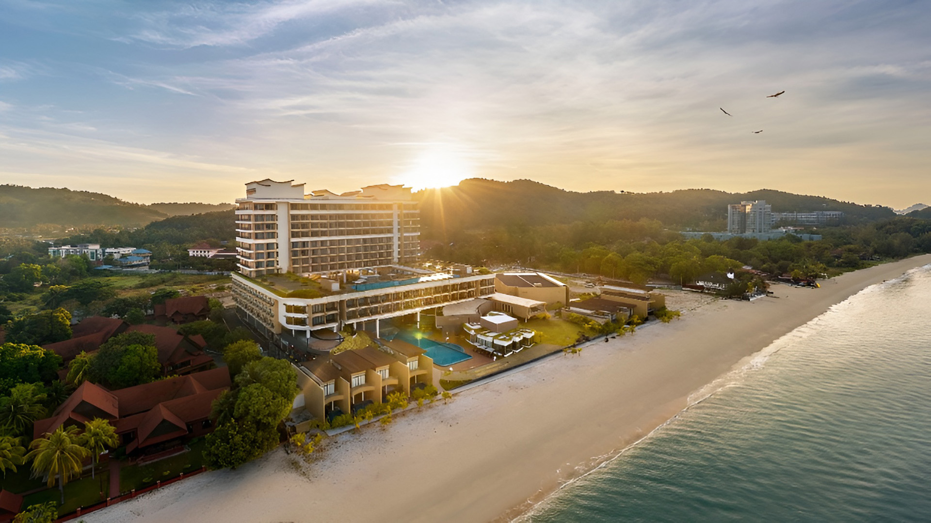 PARKROYAL Langkawi Resort pool and beachfront at Pantai Tengah